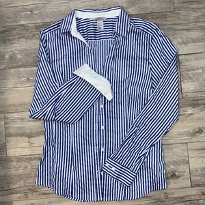H&M Blue and white striped button up blouse